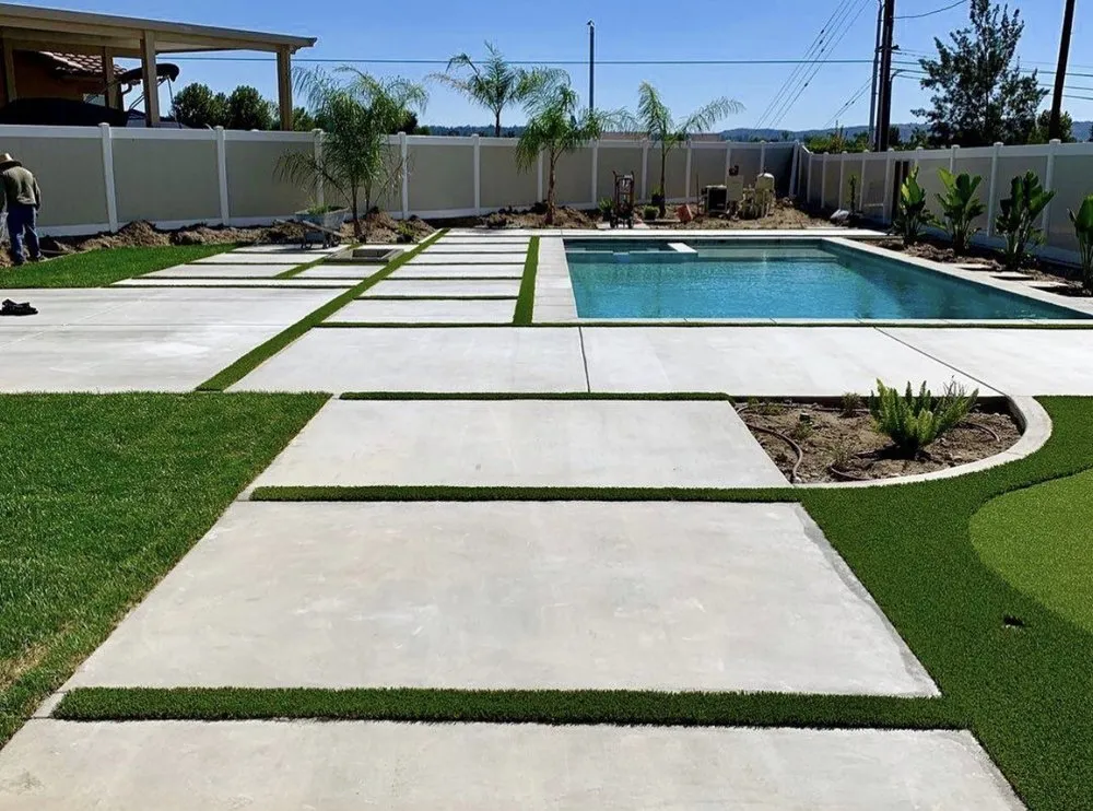 Professional garden landscaping for homes across Miami, FL - Biltright Turf