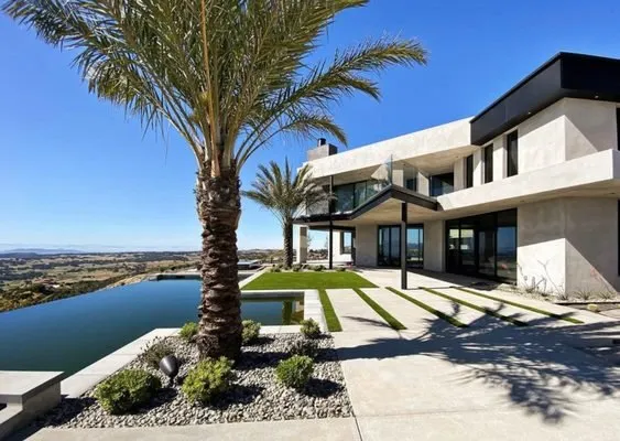 Local residential landscaping for residential properties across Sacramento, CA - Biltright Turf