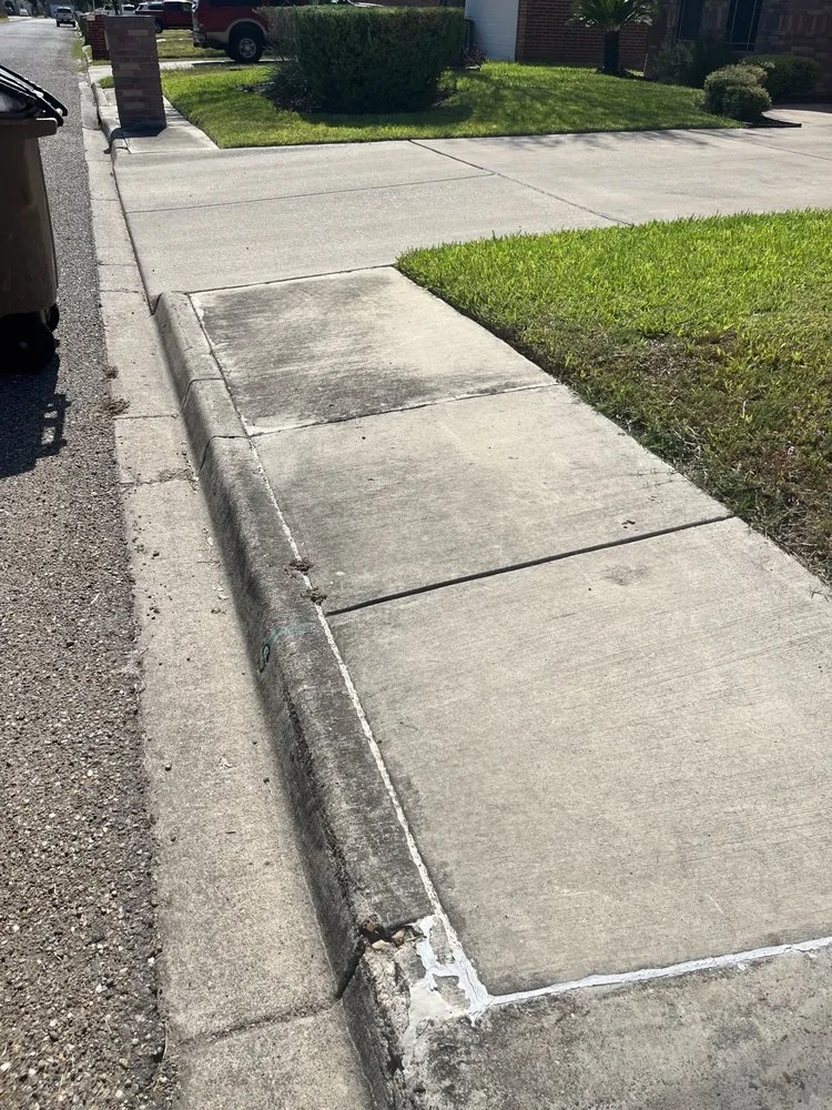 Affordable lawn mowing service experts serving San Juan, TX - Bin There Cleaned That Outdoor Services