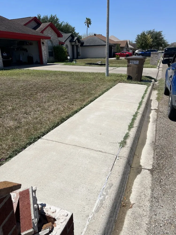 Custom lawn mowing service in San Juan, TX - Bin There Cleaned That Outdoor Services