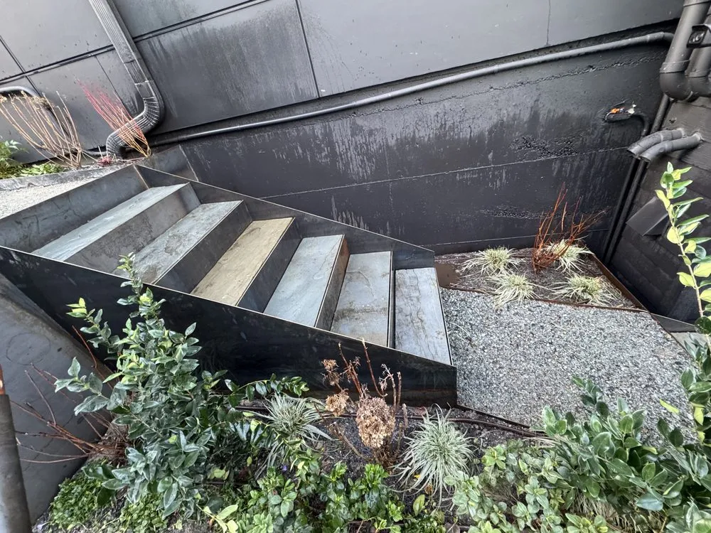 Reliable landscaping services experts serving Des Moines, WA - Biosphere