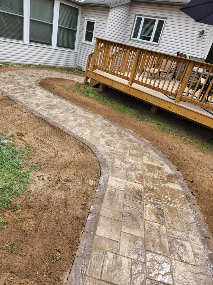 Expert lawn mowing service experts serving Glenville, NY - Birch's Landscaping