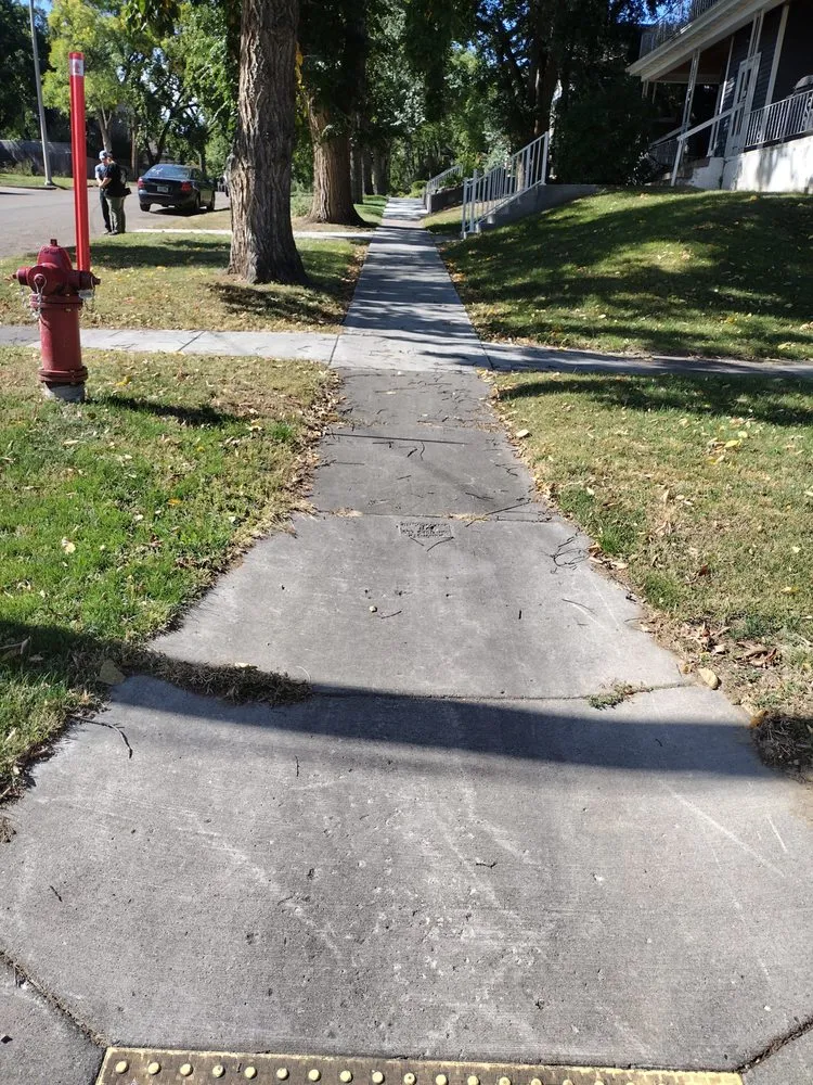 Expert lawn care service in Bismarck, ND by Bismarck Lawn Care