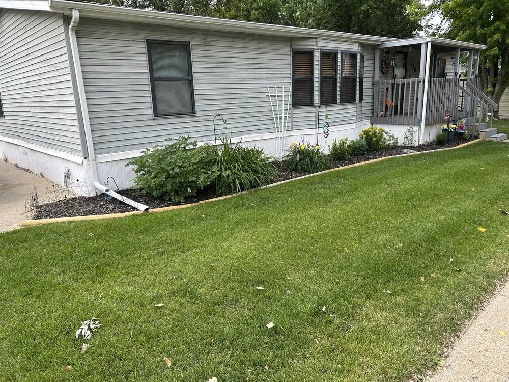 Expert lawn care service experts serving Bismarck, ND - Bismarck's Best Handyman