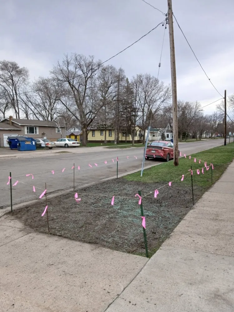 Local yard cleanup service for beautiful yards in St. Cloud, MN by Bissell Handyman Service
