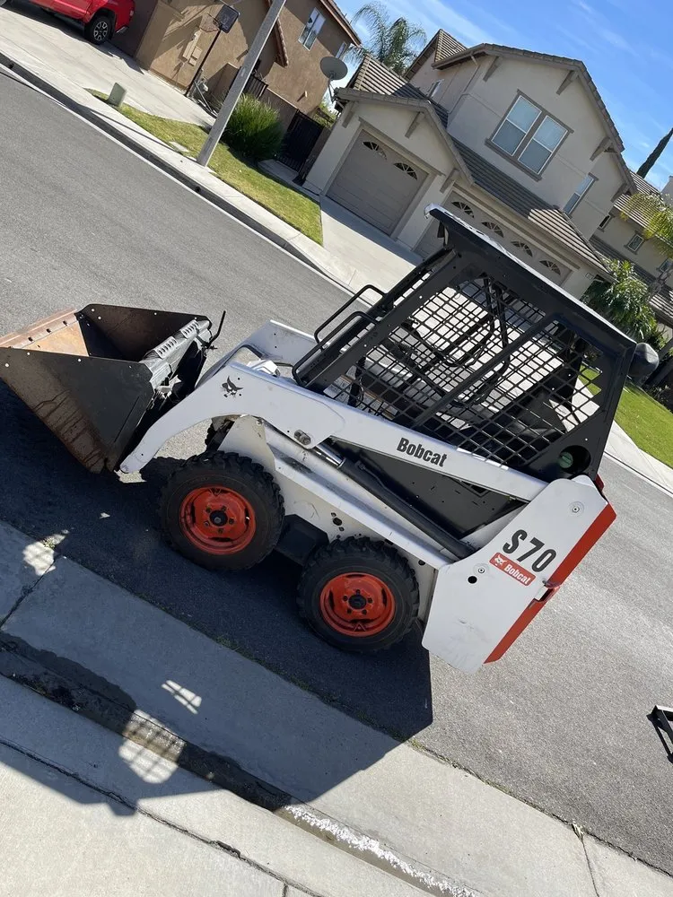 Custom residential landscaping in Corona, CA by B&J Landscaping & Concrete