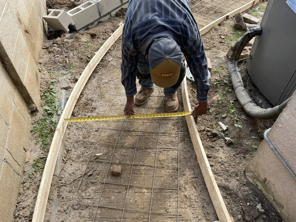 Reliable yard maintenance experts serving Los Angeles, CA - Bj Landscaping