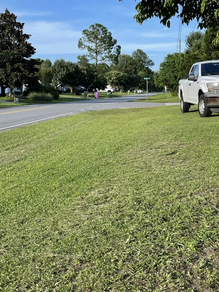 Expert yard cleanup service in Wilmington, NC - B&J Outdoor Service