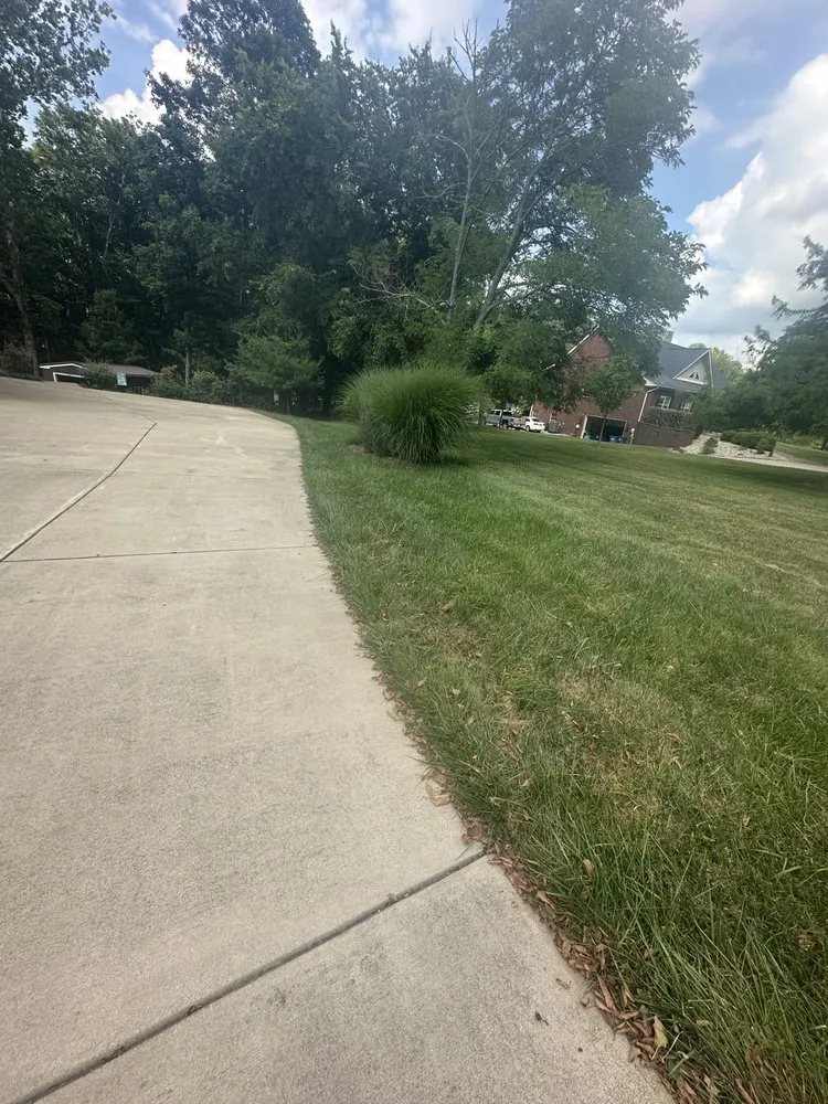 Affordable lawn care service in Shelbyville, KY - Bj’s Landscaping And Lawn Care