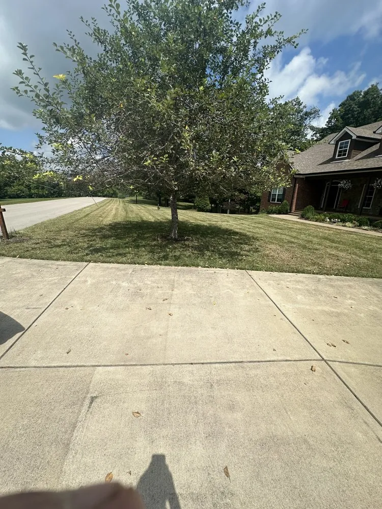 Top-rated residential landscaping in Shelbyville, KY by Bj’s Landscaping And Lawn Care