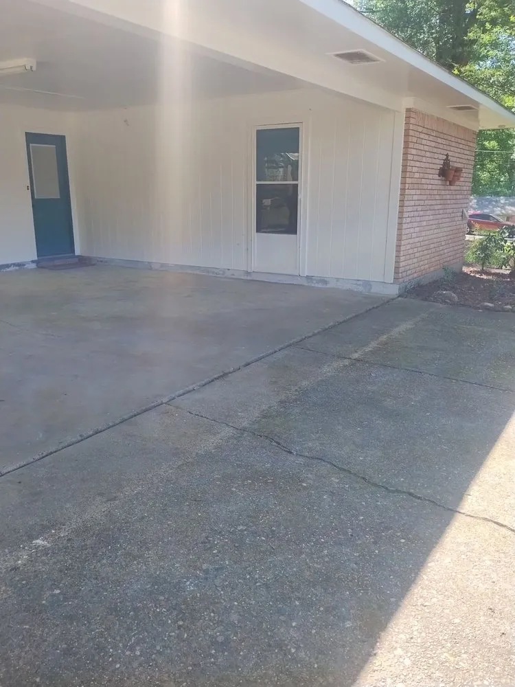 Local landscaping services for residential properties across Shreveport, LA - BJ’s On Time Pool Cleaning And Lawn Service