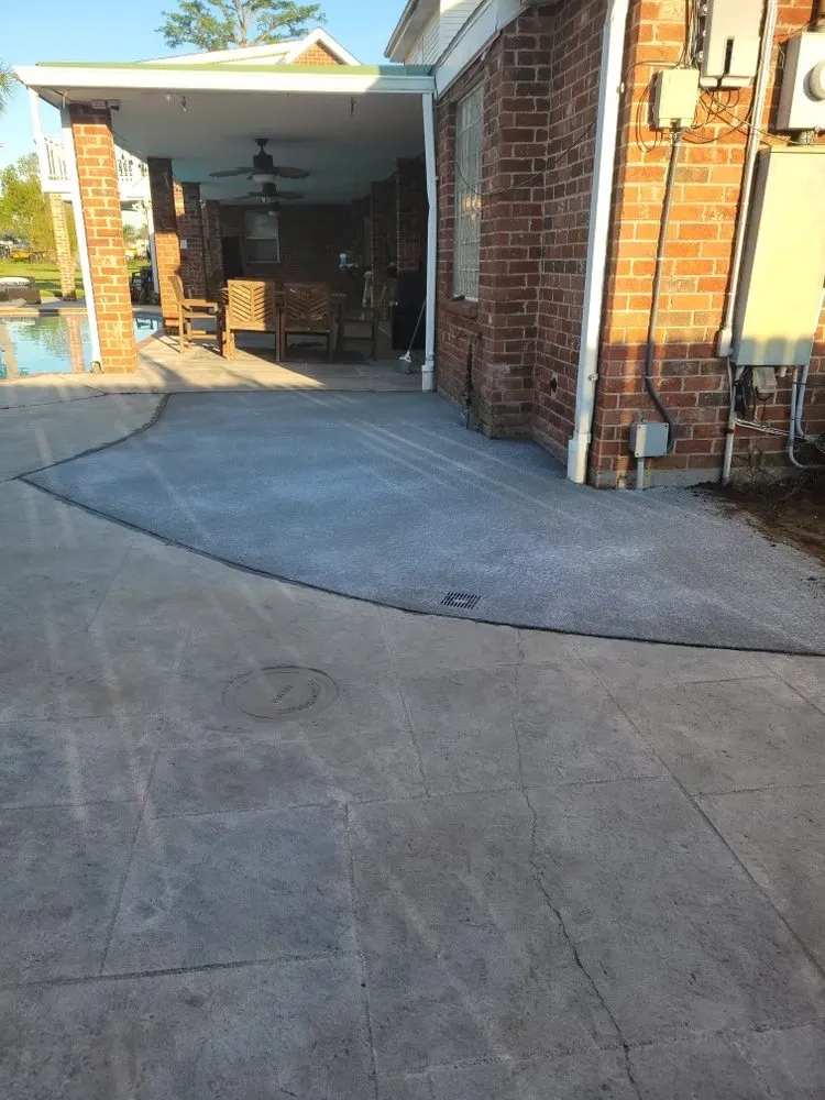 Affordable lawn mowing service for homes in Chalmette, LA by B&K Lawn Care Services