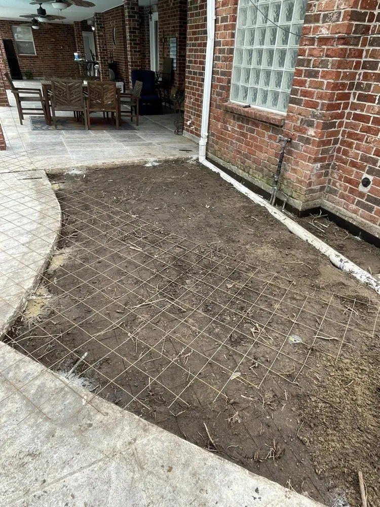 Top-rated lawn care service experts serving Chalmette, LA - B&K Lawn Care Services