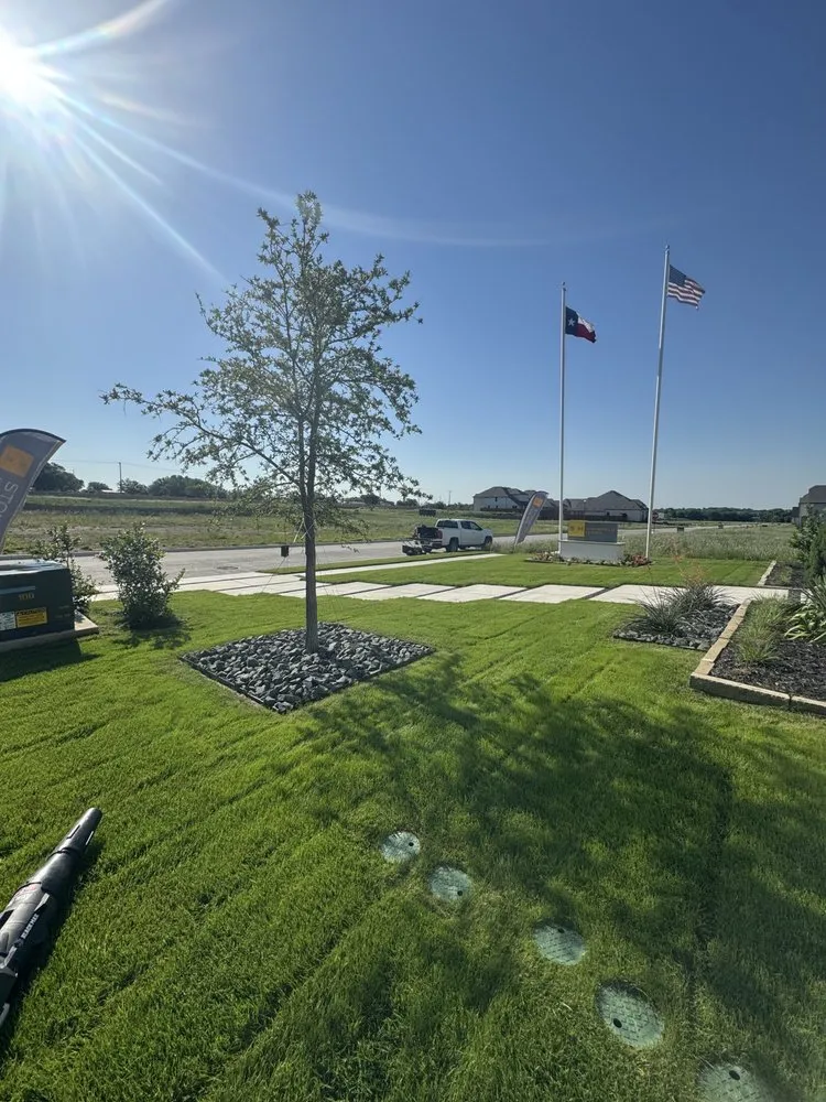 Custom outdoor landscaping in Weatherford, TX by BK Lawncare