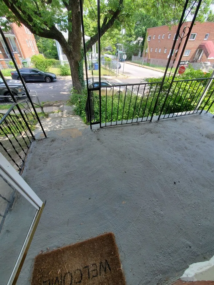 Professional lawn mowing service in Baltimore, MD - BK Visuals