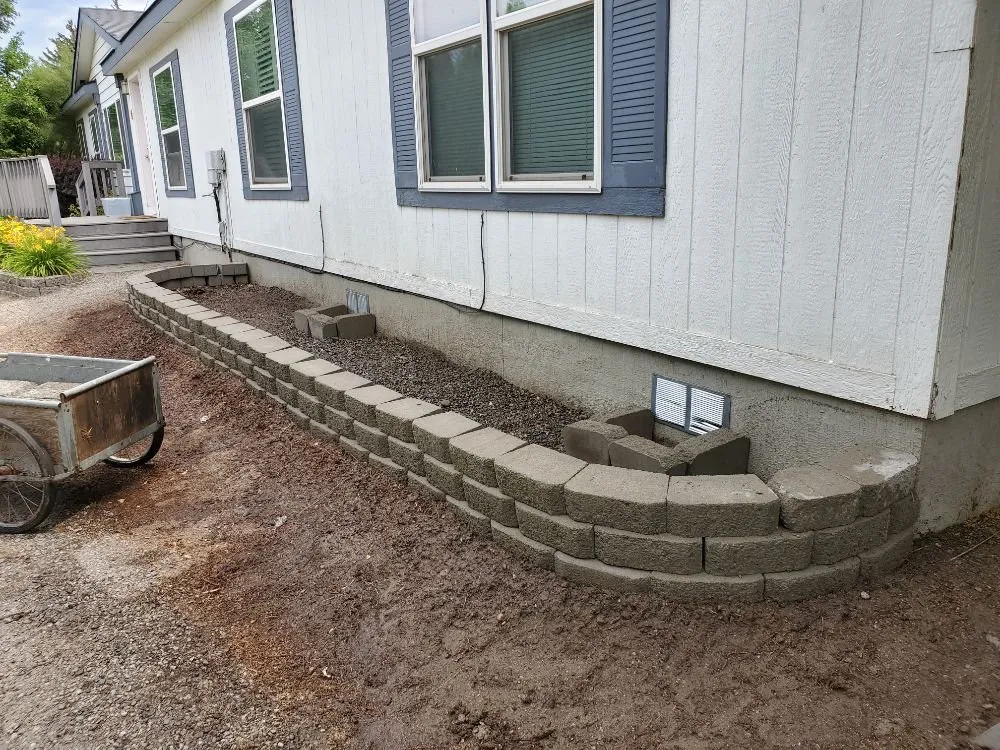 Expert yard maintenance in Spokane, WA - Bèl Garden & Lawn care