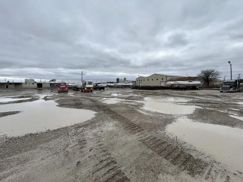 Top-rated lawn care service in Southaven, MS by B&L Management