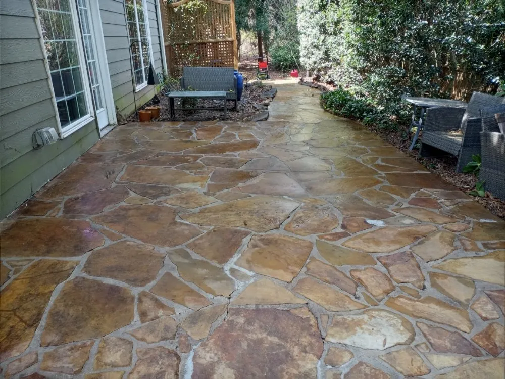 Custom landscape installation experts serving Rome, GA - Black & More Tree