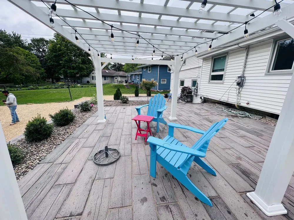 Local yard cleanup service experts serving Inver Grove Heights, MN - Black Bull Landscapes