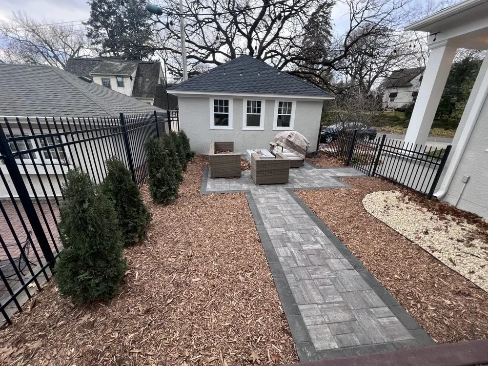 Affordable landscape design in Inver Grove Heights, MN by Black Bull Landscapes