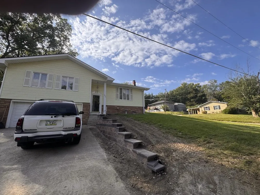 Top-rated lawn care service experts serving Papillion, NE - Black Diamond Hardscapes