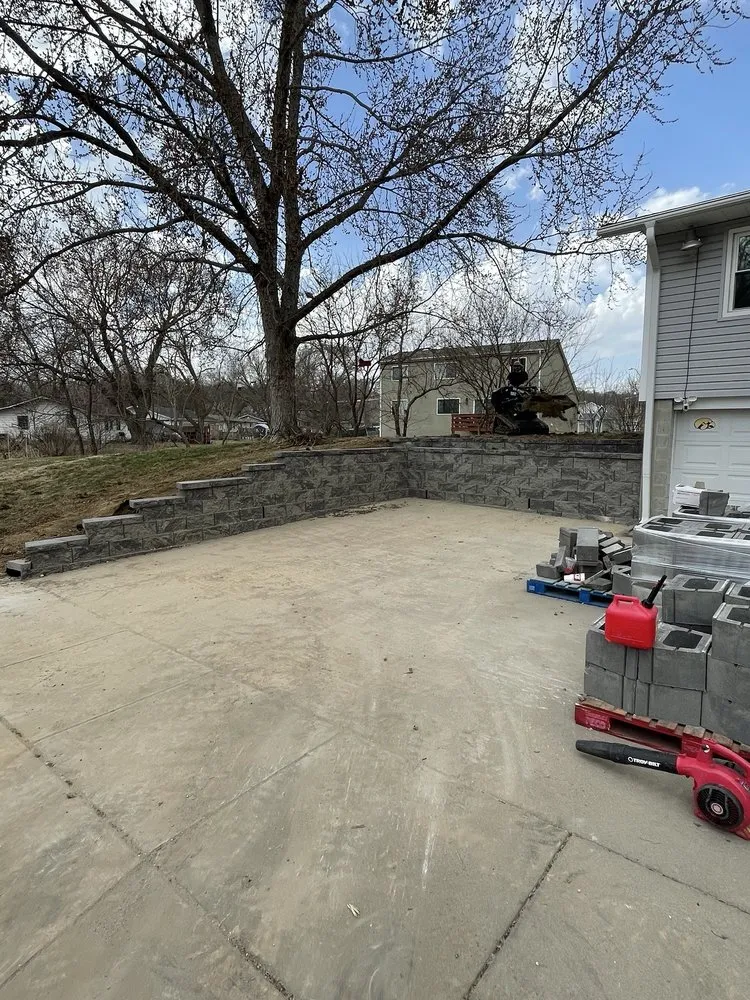 Reliable landscaping services in Papillion, NE - Black Diamond Hardscapes