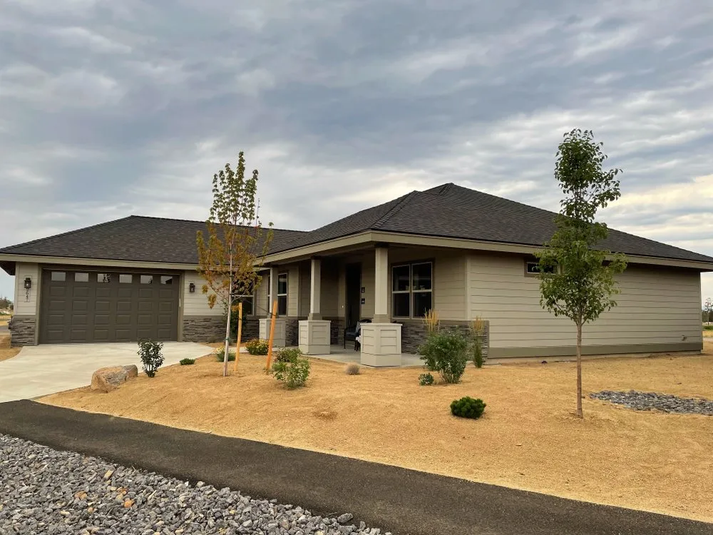 Professional landscaping services experts serving Redmond, OR - Black Diamond Landscape and Irrigation