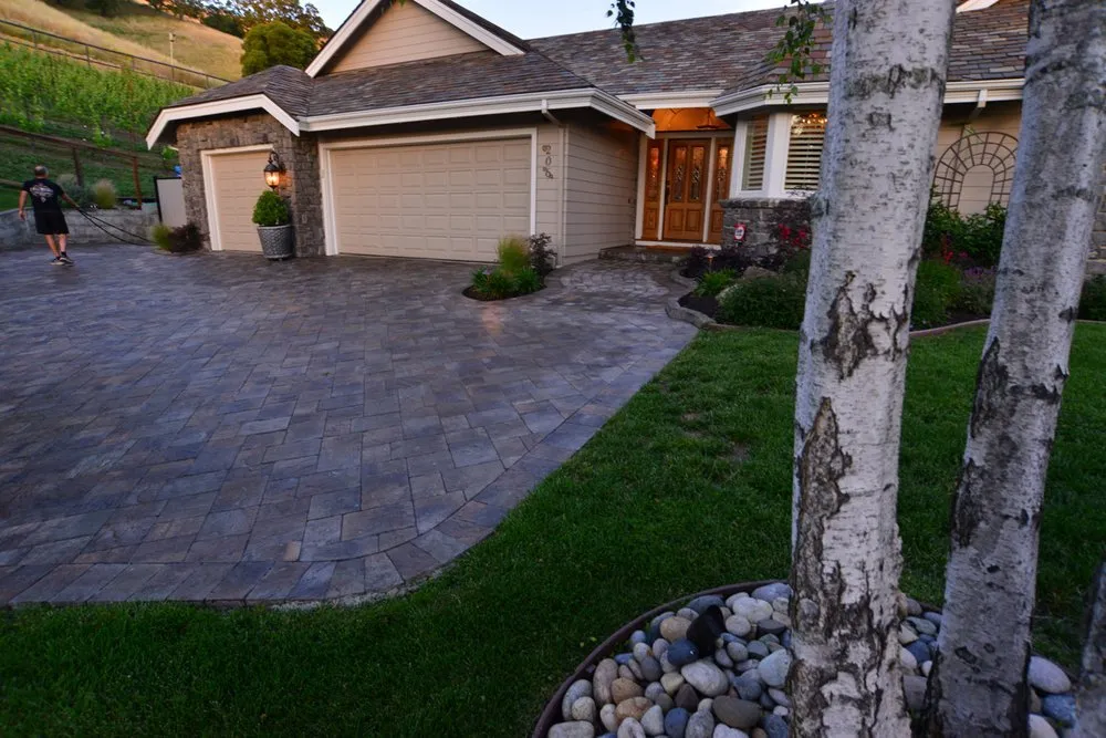 Custom landscape installation experts serving Fairfield, CA - Black Diamond Paver Stones & Landscape