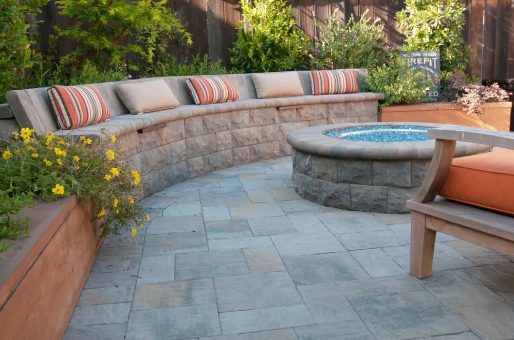 Custom outdoor landscaping in Irvine, CA - Black Diamond Paver Stones & Landscape