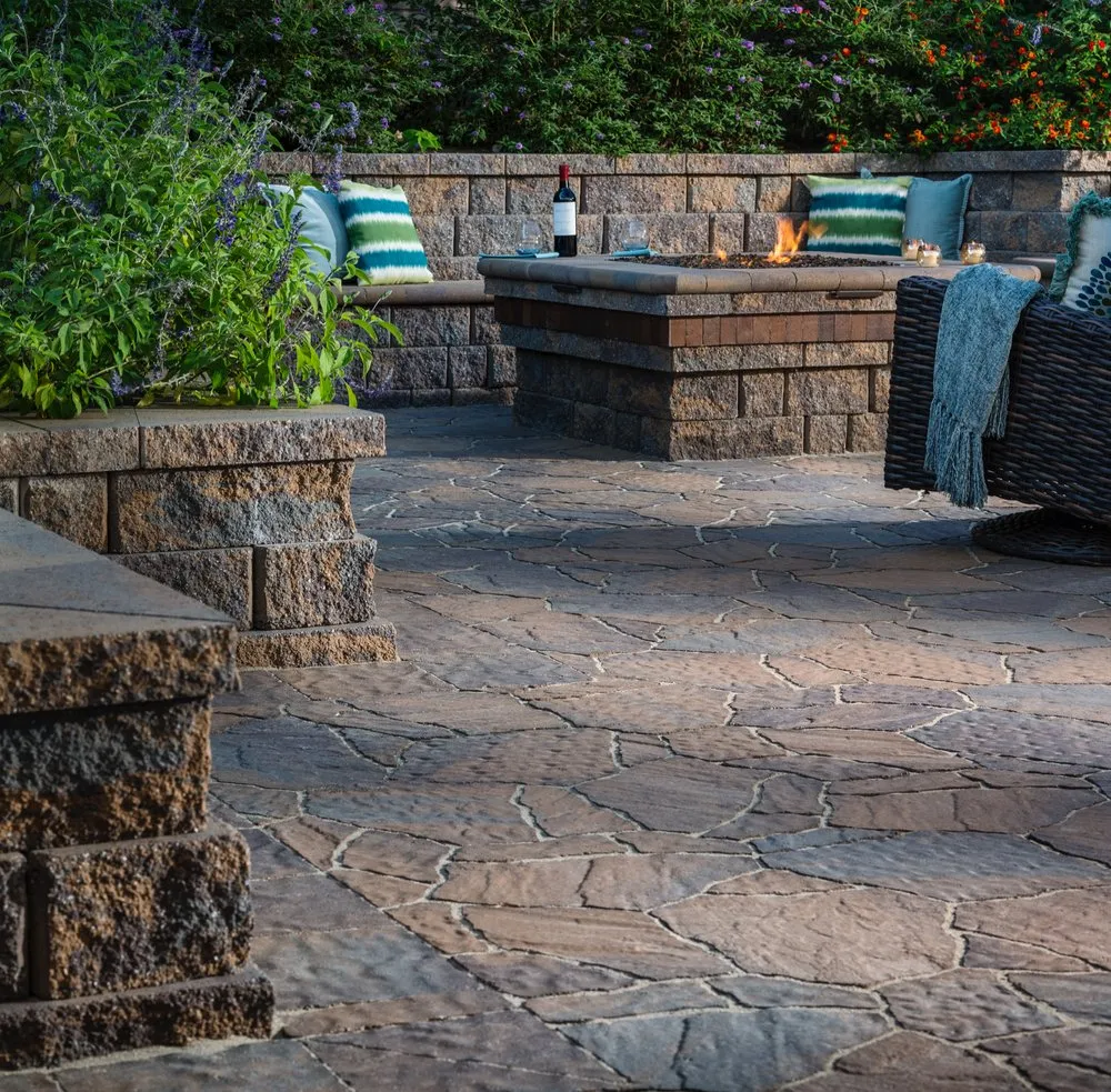 Reliable lawn mowing service experts serving Pasadena, CA - Black Diamond Paver Stones & Landscape