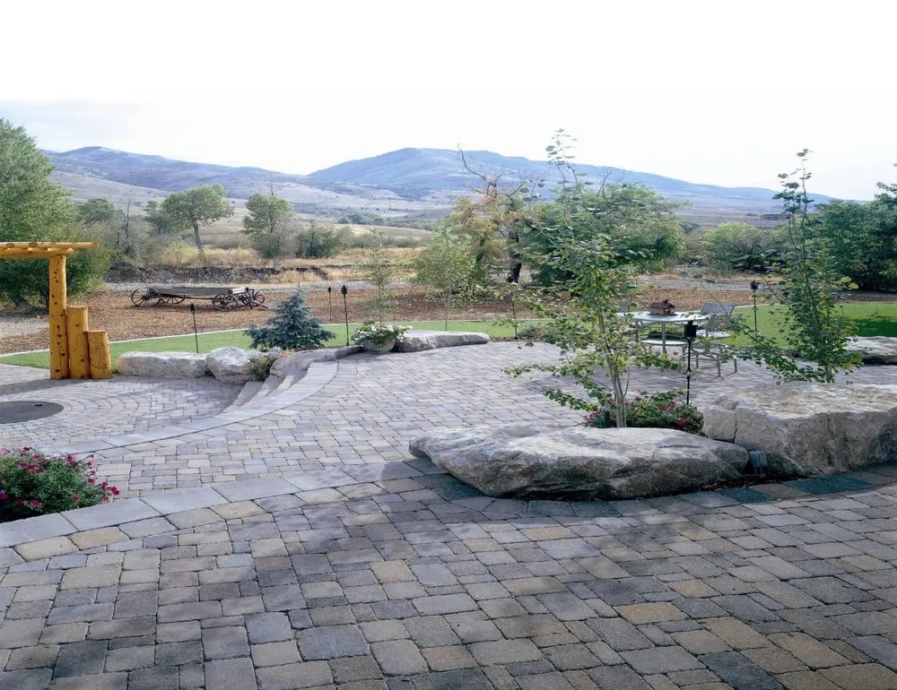 Local landscape design experts serving Sacramento, CA - Black Diamond Paver Stones & Landscape
