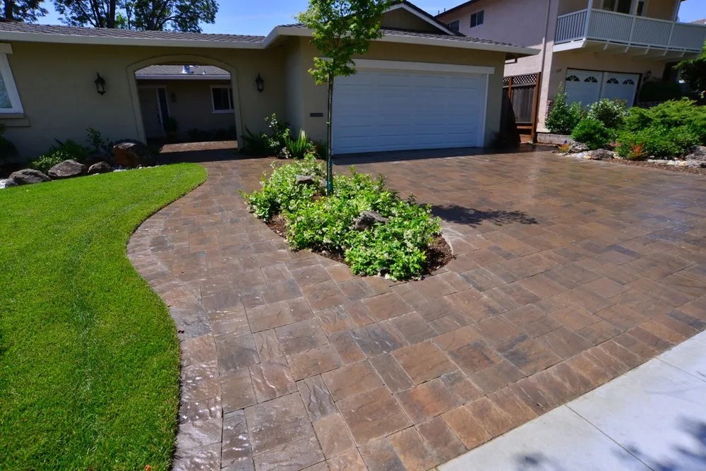 Professional yard maintenance in Sacramento, CA - Black Diamond Paver Stones & Landscape