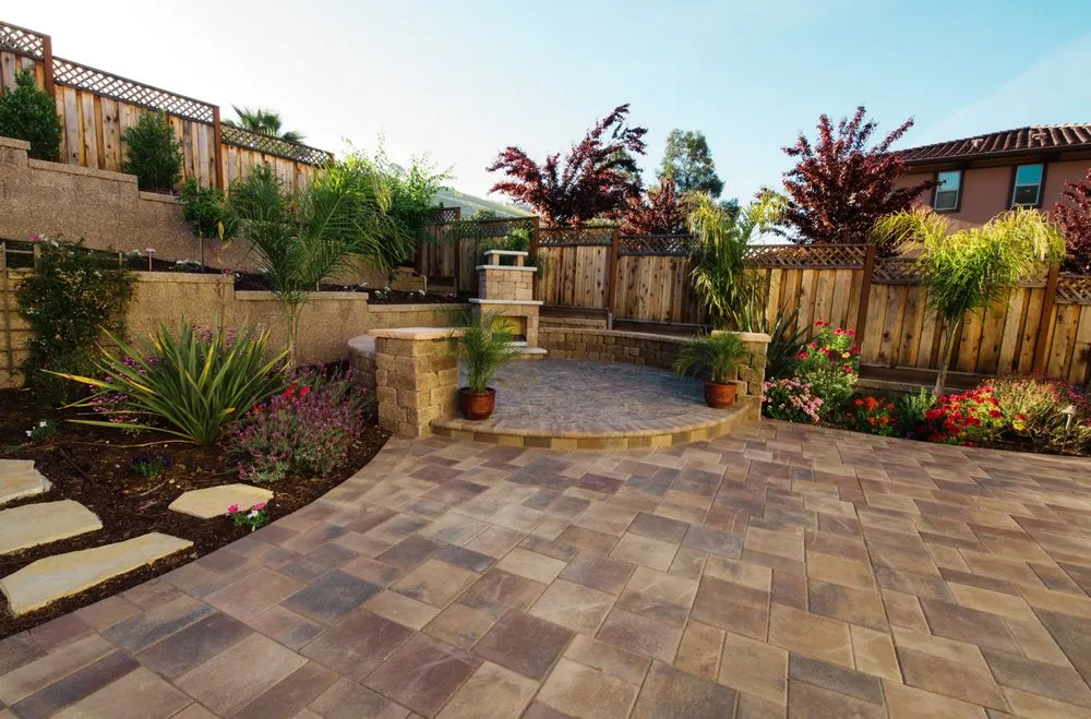Expert lawn mowing service experts serving San Jose, CA - Black Diamond Paver Stones & Landscape