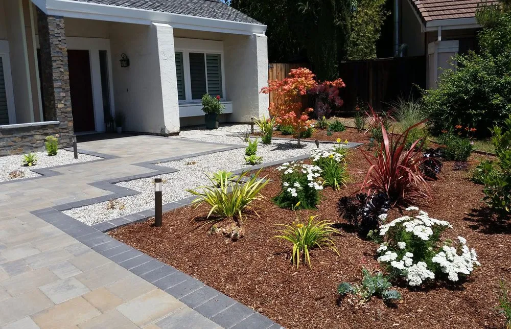 Custom lawn mowing service experts serving San Ramon, CA - Black Diamond Paver Stones & Landscape
