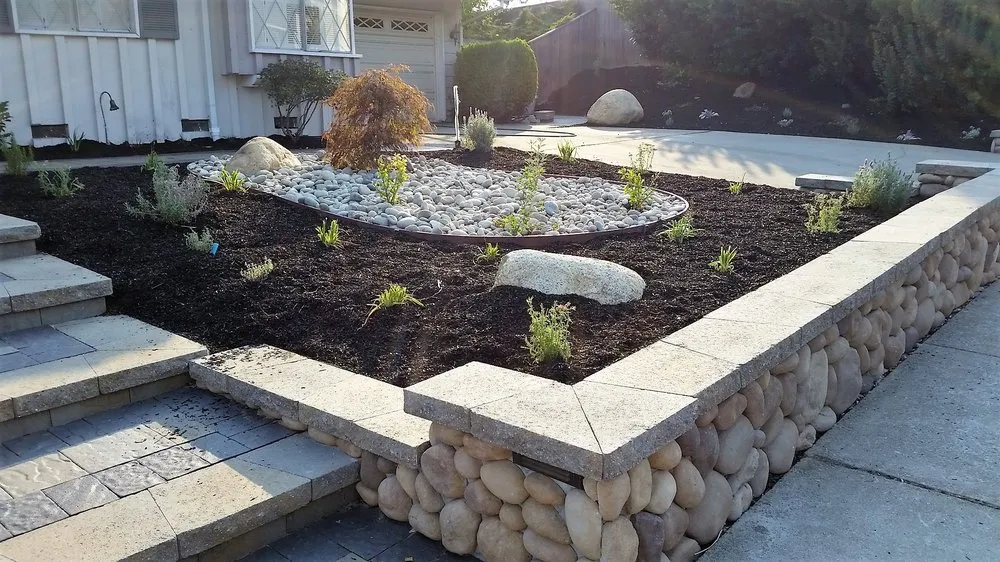 Reliable lawn care service experts serving San Ramon, CA - Black Diamond Paver Stones & Landscape
