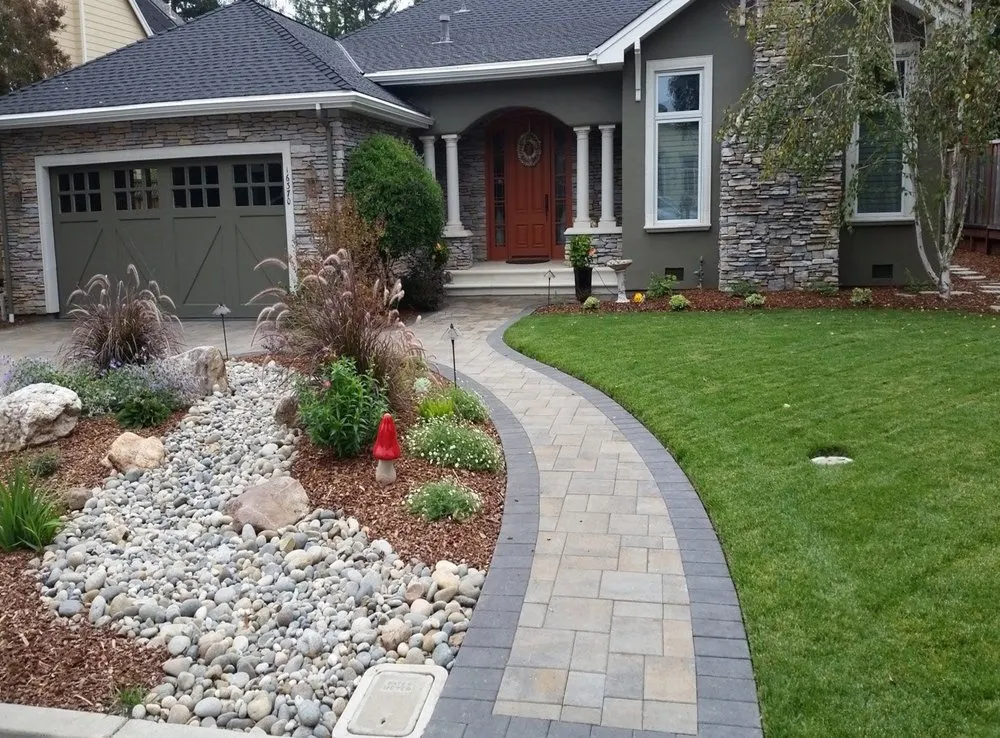 Top-rated yard cleanup service with custom design across Santa Cruz, CA - Black Diamond Paver Stones & Landscape
