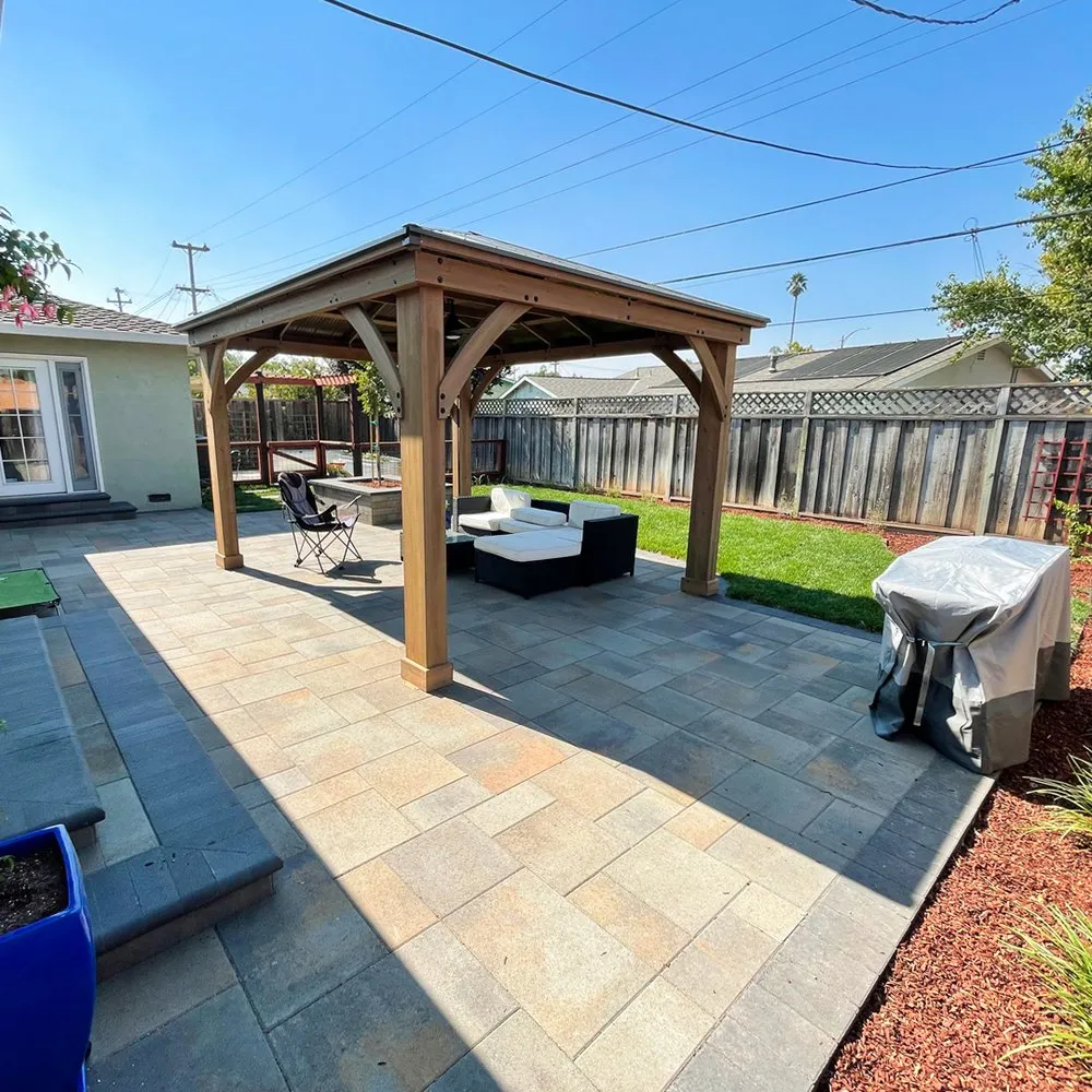 Custom yard cleanup service experts serving Santa Cruz, CA - Black Diamond Paver Stones & Landscape