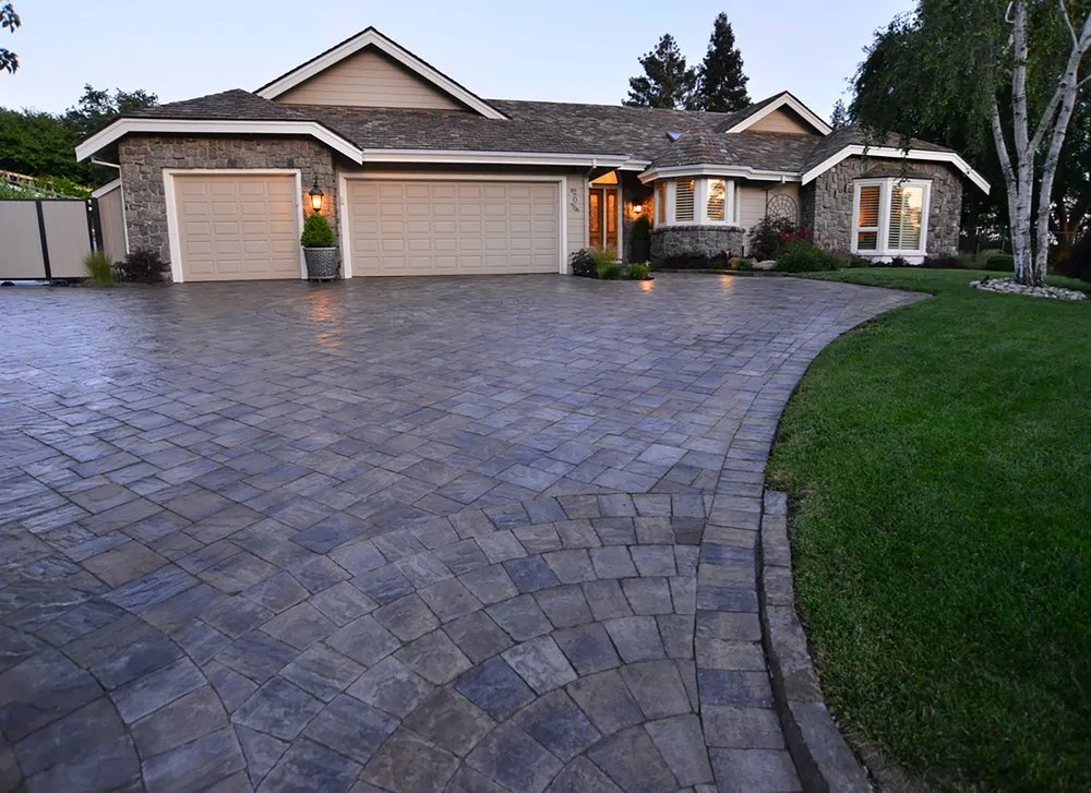 Expert outdoor landscaping near you in Thousand Oaks, CA by Black Diamond Paver Stones & Landscape