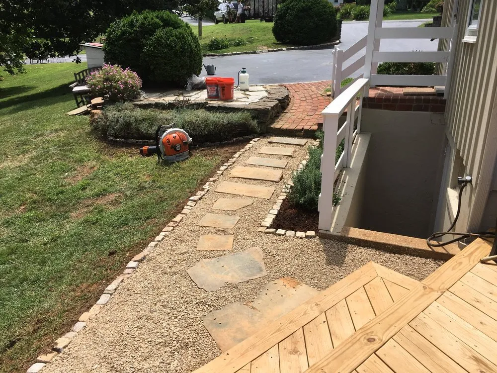 Expert lawn mowing service experts serving Lynchburg, VA - Black Dog Landscapes