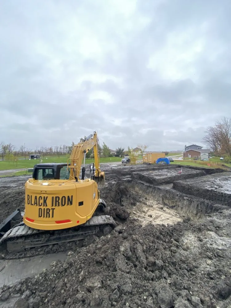 Professional yard cleanup service in Fargo, ND - Black Iron Dirt And Demolition