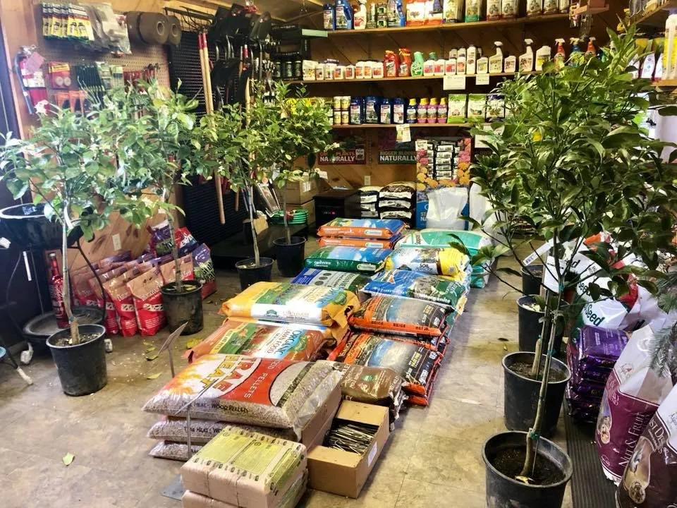 Expert garden landscaping experts serving Mechanicsburg, PA - Black Landscape Contracting