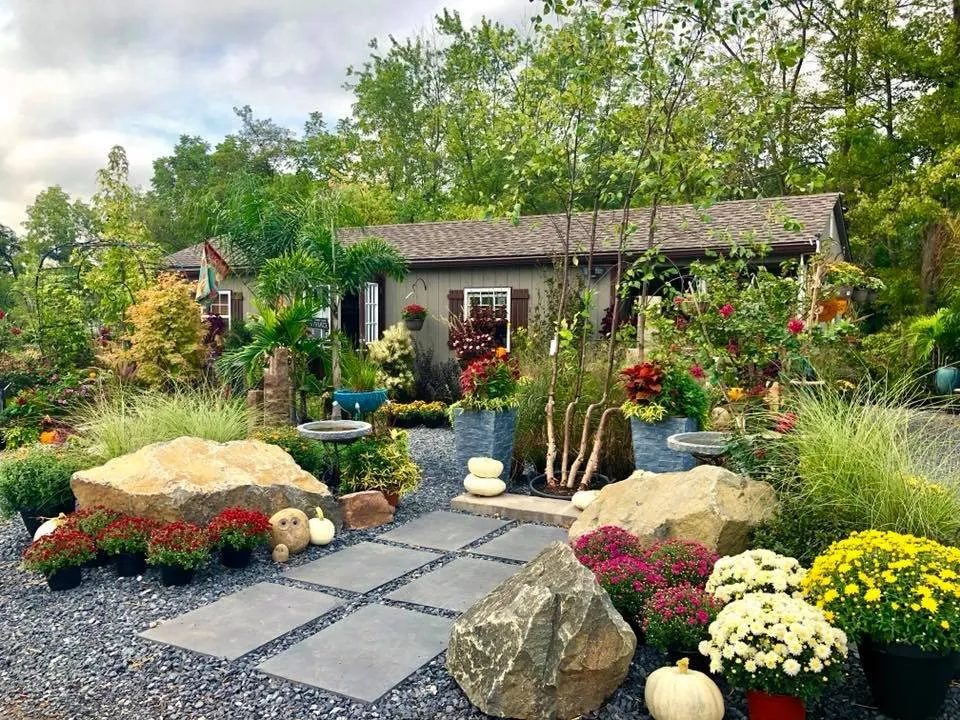 Local lawn mowing service in Mechanicsburg, PA by Black Landscape Contracting