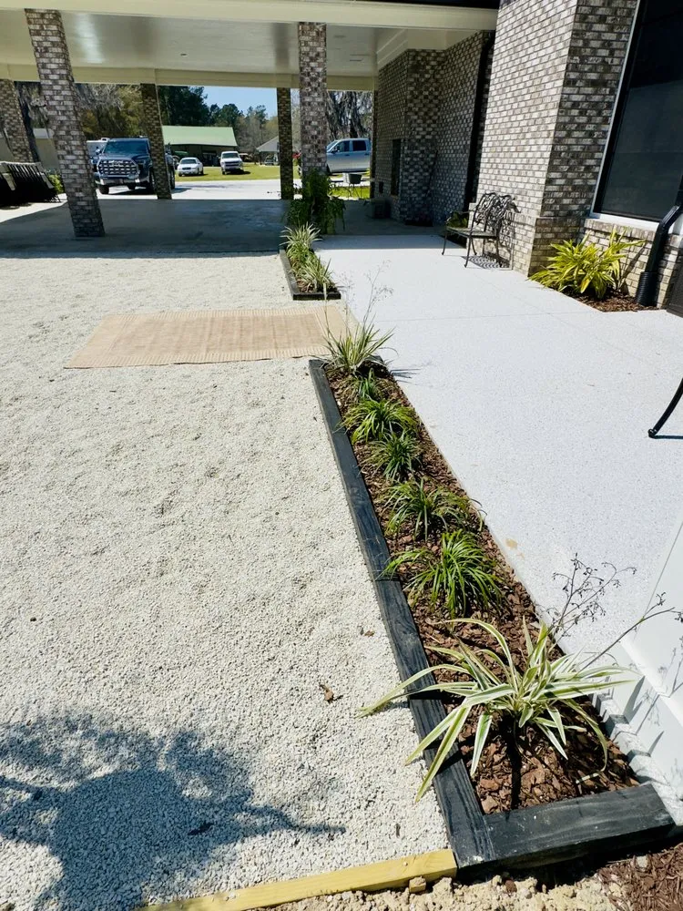 Local yard cleanup service experts serving Pawleys Island, SC - Black River Landscape & Design