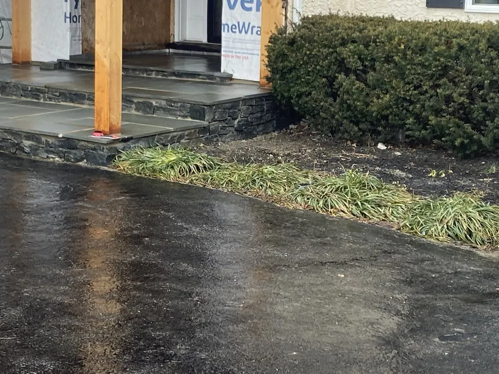 Affordable landscape design in Glenmoore, PA by Black Rock Hardscape Design