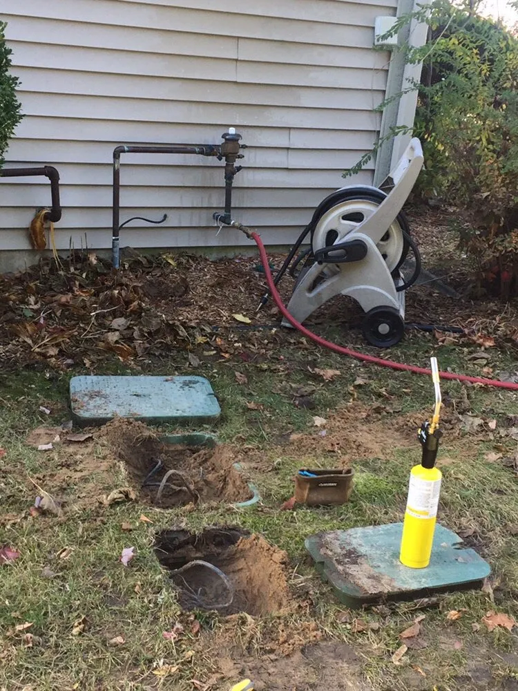 Custom landscaping services experts serving Livonia, MI - Black Rock Sprinklers