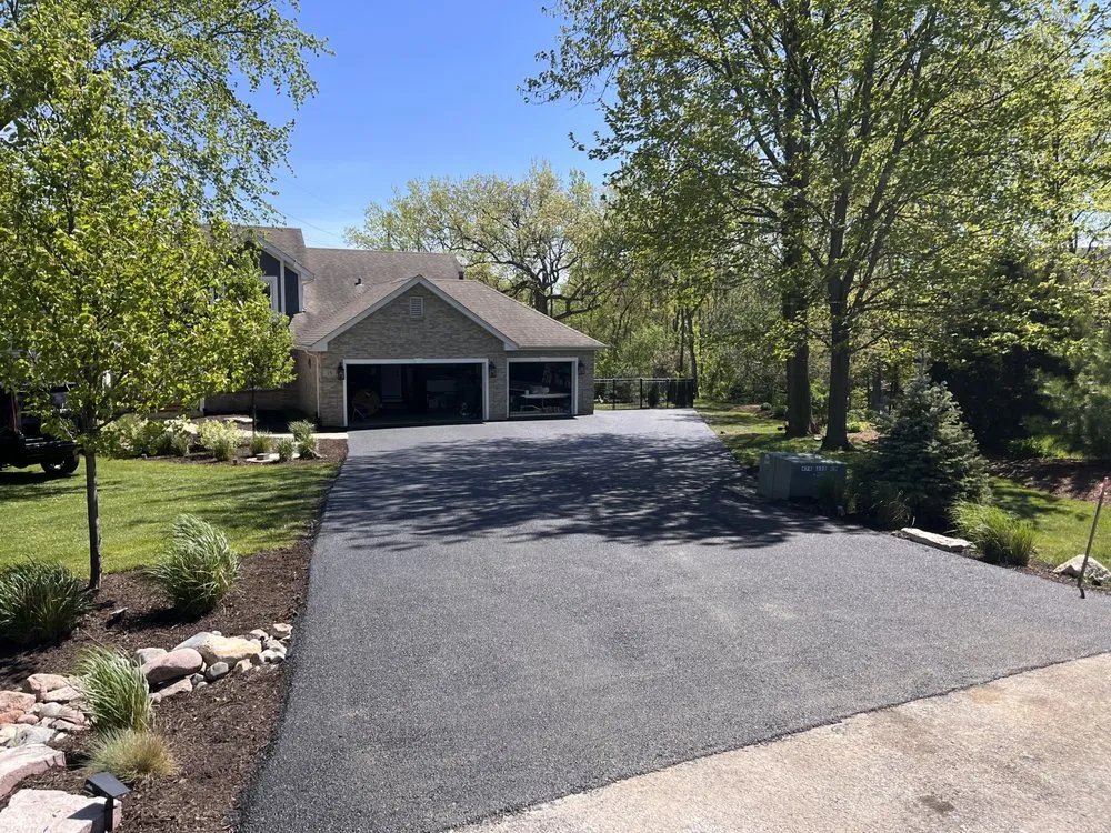 Expert garden landscaping experts serving Plainfield, IL - Black Stallion Paving