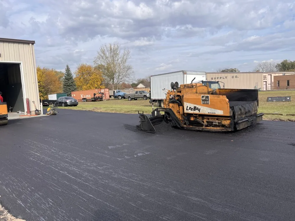 Custom yard maintenance in Plainfield, IL - Black Stallion Paving