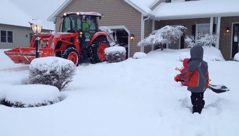 Top-rated lawn care service in Cicero, NY - Blackburn Lawn & Landscape