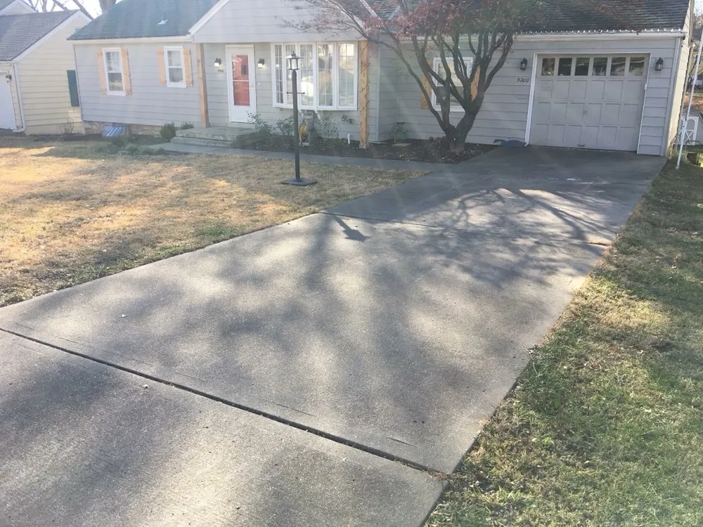 Local garden landscaping in Lee's Summit, MO - Blackburn's Lawn & Landscaping