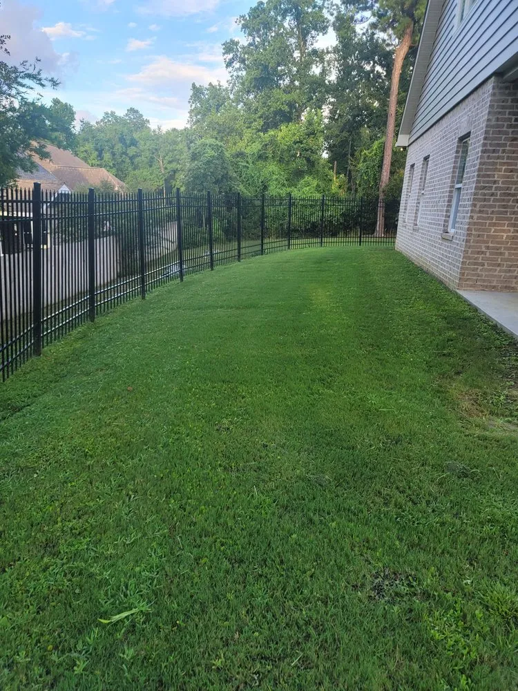 Professional outdoor landscaping in Bay St. Louis, MS by Blackjack Grass Cutting